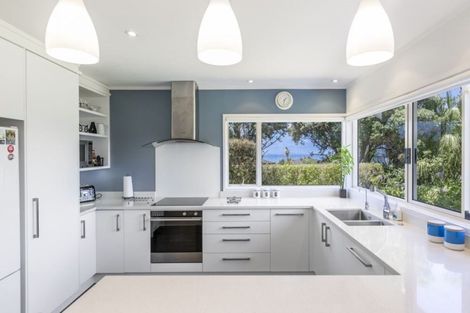 Photo of property in 896 Whangaparaoa Road, Manly, Whangaparaoa, 0930