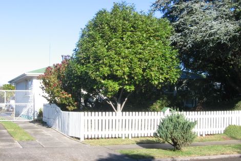 Photo of property in 26 Curling Crescent, Onekawa, Napier, 4110