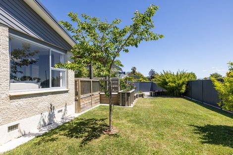 Photo of property in 144 Te Mata Road, Havelock North, 4130