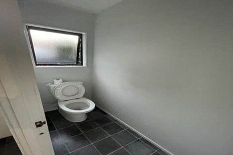 Photo of property in 1/127 Clevedon Road, Papakura, 2110