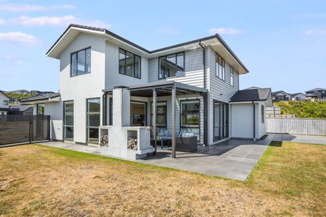 Photo of property in 34 Waitaria Terrace, Aotea, Porirua, 5024