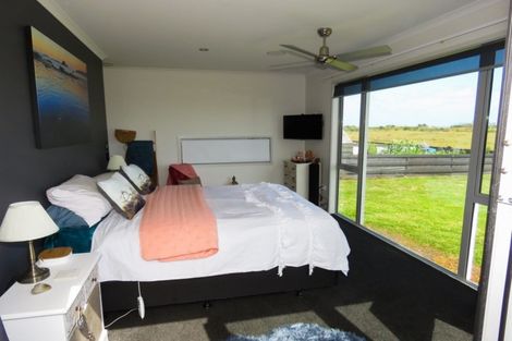 Photo of property in 28 Elley Drive, Carters Beach, Westport, 7825