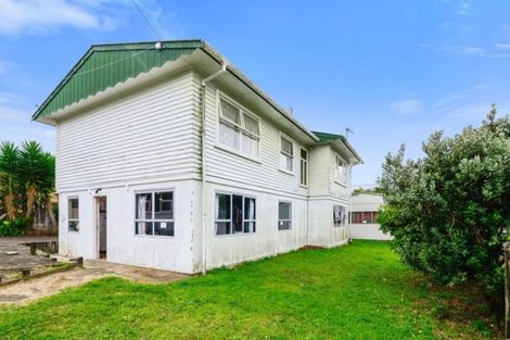 Photo of property in 2 Spencer Street, Western Heights, Rotorua, 3015
