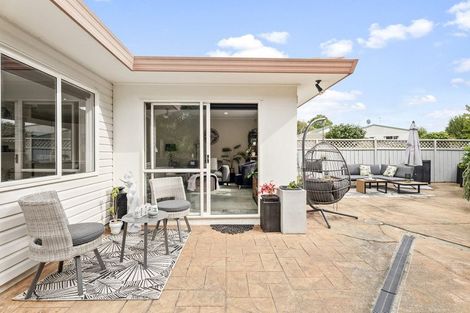 Photo of property in 10 Palmgreen Court, Stanmore Bay, Whangaparaoa, 0932