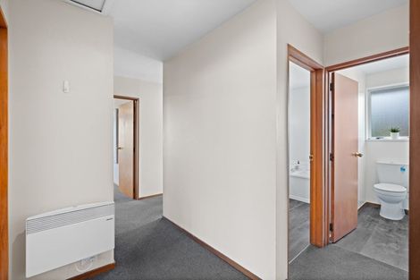 Photo of property in 2/35 Peverel Street, Riccarton, Christchurch, 8041