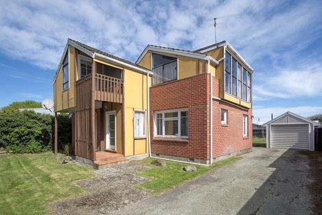 Photo of property in 376 Linwood Avenue, Bromley, Christchurch, 8062