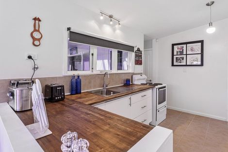 Photo of property in 51 Nash Parade, Foxton Beach, Foxton, 4815