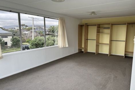 Photo of property in 6 Kaitawa Street, Waikanae Beach, Waikanae, 5036