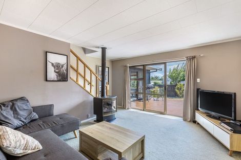 Photo of property in 1/9 Weka Road, Waipahihi, Taupo, 3330