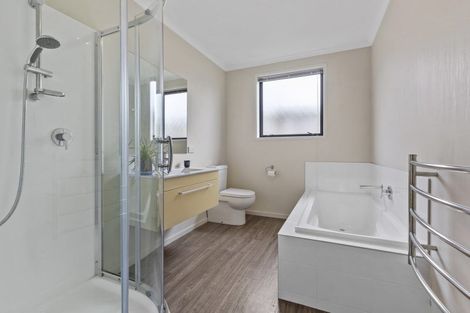 Photo of property in 20 Bosworth Street, Egmont Village, 4372