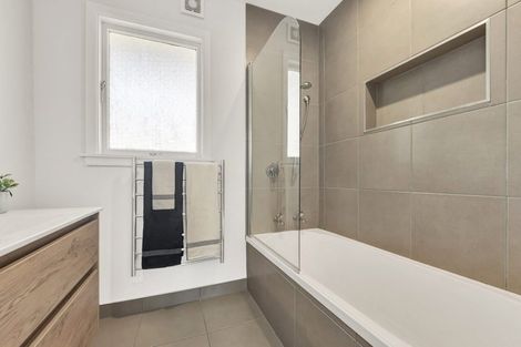 Photo of property in 31 Fifield Terrace, Waltham, Christchurch, 8023