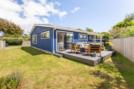 Photo of property in 127 Tilley Road, Paekakariki, 5034