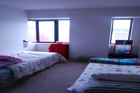 Photo of property in St Peters Apartments, 8c/192 Willis Street, Te Aro, Wellington, 6011