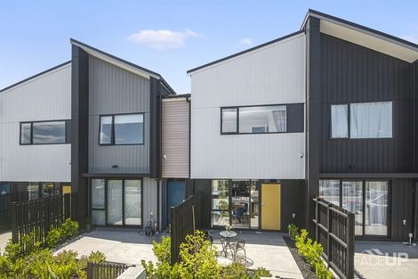 Photo of property in 18 Walter Merton Road, Hobsonville, Auckland, 0616