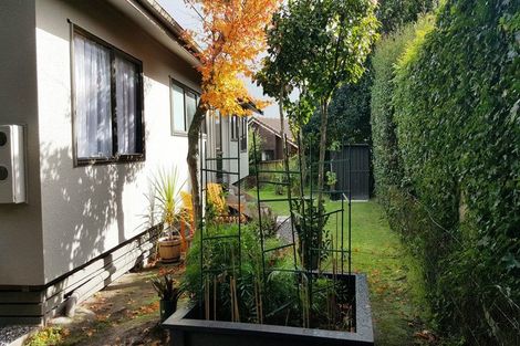 Photo of property in 1/302 Te Atatu Road, Te Atatu South, Auckland, 0610