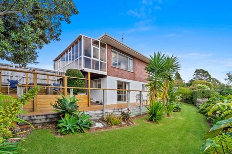 Photo of property in 1/207 Glamorgan Drive, Torbay, Auckland, 0630