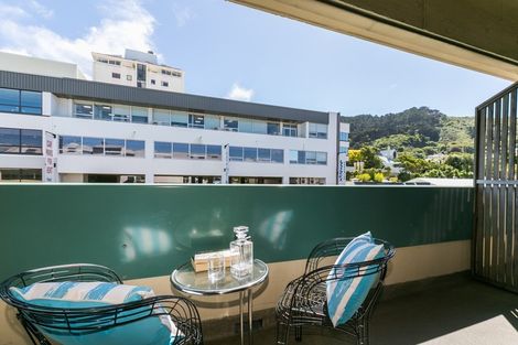 Photo of property in Metro Apartments, 5/220 Thorndon Quay, Pipitea, Wellington, 6011