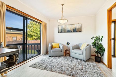 Photo of property in 12 Muscat Place, Henderson, Auckland, 0612