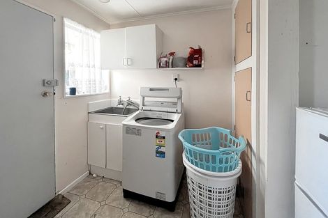 Photo of property in 10 Cascade Crescent, Westbrook, Palmerston North, 4412