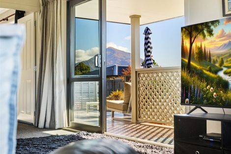 Photo of property in 21 Frye Crescent, Albert Town, Wanaka, 9305