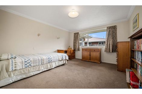 Photo of property in 2/9 Nortons Road, Avonhead, Christchurch, 8042