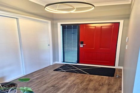 Photo of property in 10 Salisbury Crescent, Wallaceville, Upper Hutt, 5018