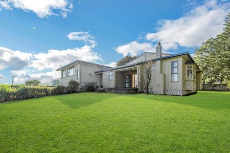 Photo of property in 3001a State Highway 2, Waitakaruru, Ngatea, 2471