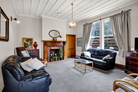 Photo of property in 22 Mills Street, Eltham, 4322