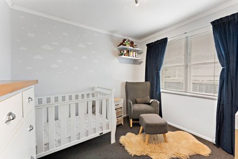 Photo of property in 41 Totara Park Road, Clouston Park, Upper Hutt, 5018