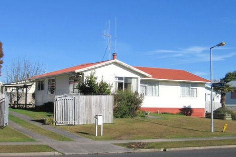 Photo of property in 5 Crawshaw Drive, Nawton, Hamilton, 3200