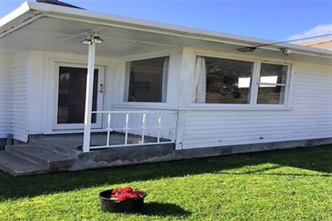 Photo of property in 45 Beazley Avenue, Paparangi, Wellington, 6037