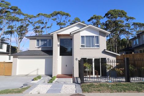 Photo of property in 36 Mettam Drive, Swanson, Auckland, 0614