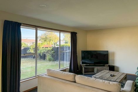 Photo of property in 48 Oldwood Street, Bishopdale, Christchurch, 8053