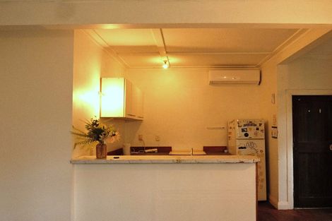 Photo of property in 19 Hadfield Terrace, Kelburn, Wellington, 6012