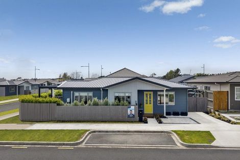 Photo of property in 30 Whareatua Avenue, Takanini, 2112