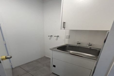 Photo of property in 28 Goodwood Drive, Goodwood Heights, Auckland, 2105