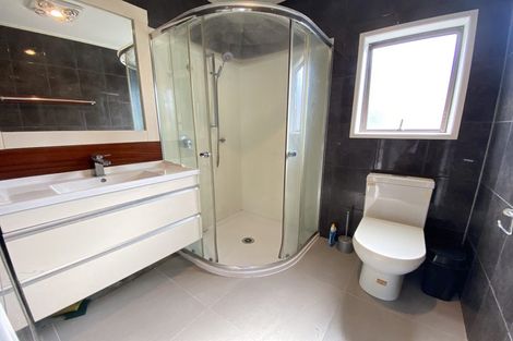 Photo of property in 54 Potter Avenue, Northcote, Auckland, 0627