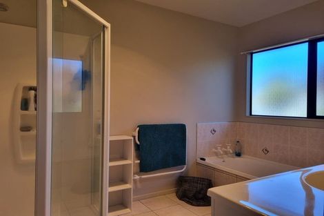 Photo of property in 36d Shelter Grove, Frankleigh Park, New Plymouth, 4310