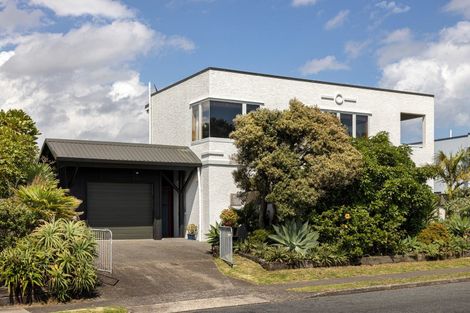 Photo of property in 44 Oceanview Road, Mount Maunganui, 3116
