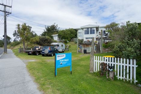 Photo of property in 643 Waitarere Beach Road, Waitarere Beach, Levin, 5510