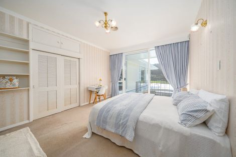 Photo of property in 387 Karori Road, Karori, Wellington, 6012