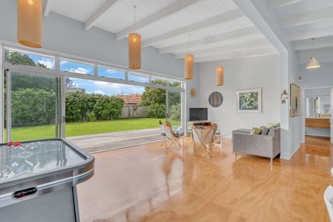 Photo of property in 15 Waterman Drive, Langs Beach, Waipu, 0582