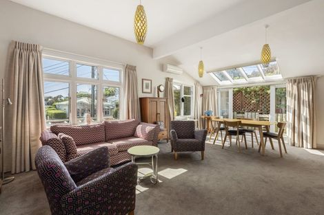 Photo of property in 33 Mckinley Crescent, Brooklyn, Wellington, 6021