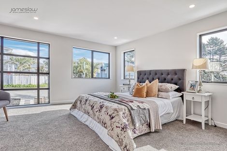 Photo of property in 52 Blacks Road, Greenhithe, Auckland, 0632