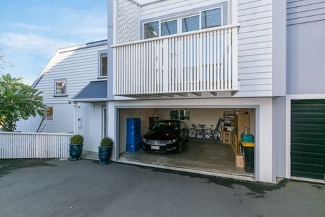 Photo of property in 55c Bolton Street, Kelburn, Wellington, 6012