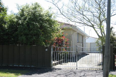 Photo of property in 53 Bellingham Place Avonhead Christchurch City