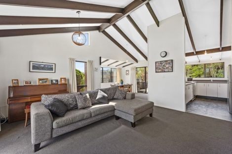 Photo of property in 7 Mcmanaway Grove, Stokes Valley, Lower Hutt, 5019