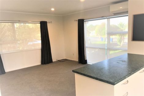 Photo of property in 1/322 Royal Road, Massey, Auckland, 0614