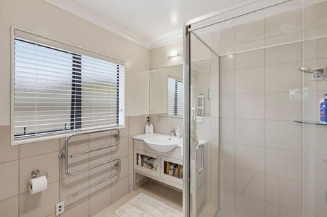 Photo of property in 143 Milne Drive, Paraparaumu, 5032
