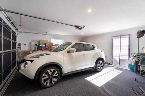 Photo of property in 71 Grenada Drive, Grenada Village, Wellington, 6037